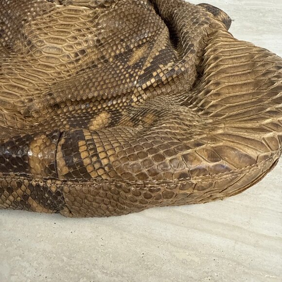 MICHAEL KORS COLLECTION GENUINE PYTHON SKORPIOS RING TOTE ITALY - Picture 5 of 12